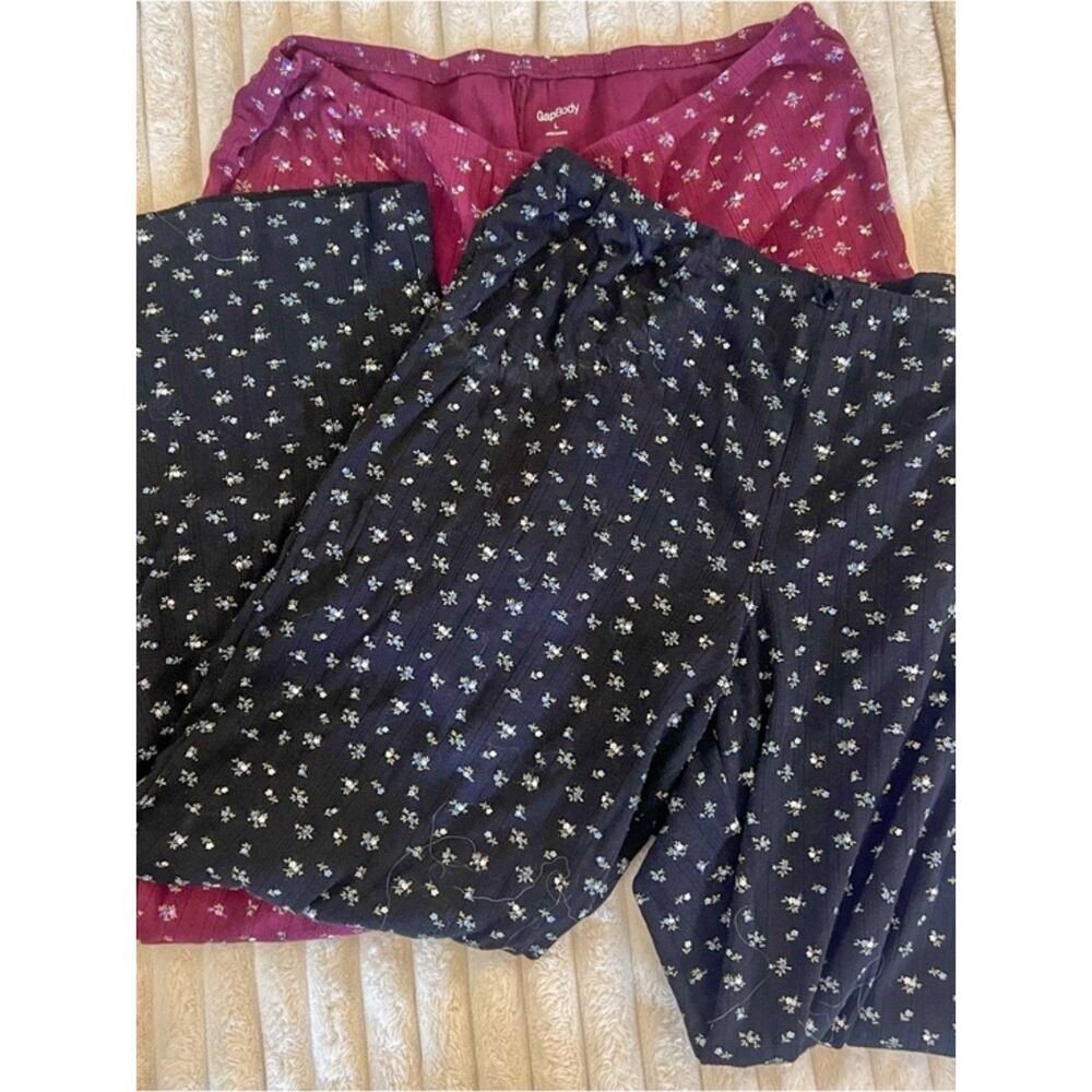 Gap pajamas set of 2 size large